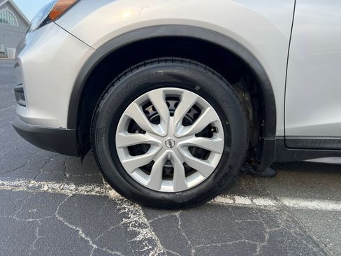 Used 2018 Nissan Rogue S FWD image 31