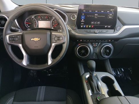 Used 2025 Chevrolet Blazer LT FWD image 12