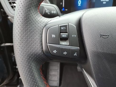 Used 2025 Ford Escape ST-Line image 19