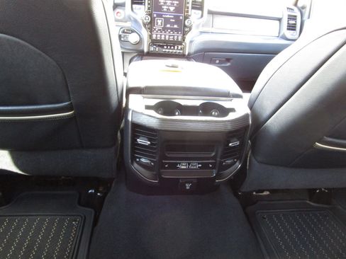 Used 2019 RAM 2500 Limited image 17