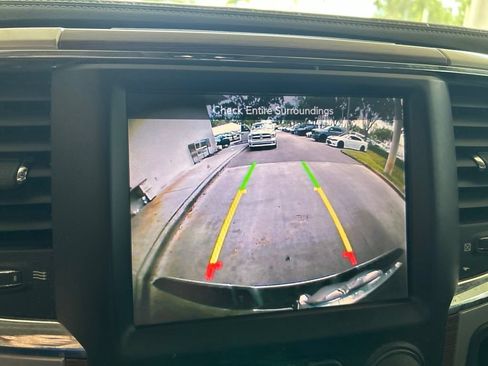 Used 2017 RAM 1500 Laramie AWD/4WD image 9
