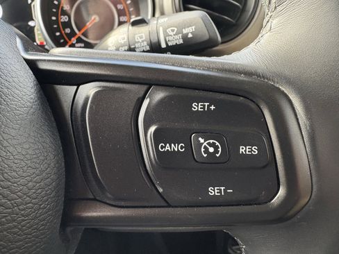 Used 2021 Jeep Wrangler Sport S image 16