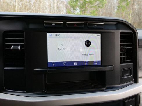 Used 2023 Ford F450 XLT w/ XLT Value Package image 14