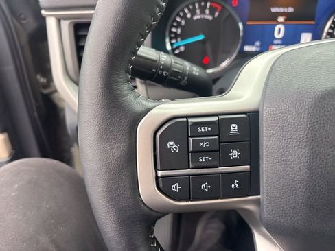 Used 2024 Ford Expedition XLT RWD image 23