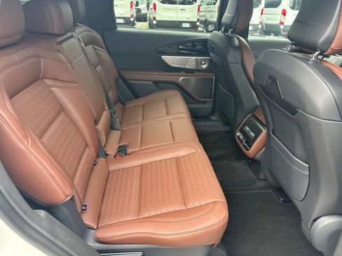 New 2026 Lincoln Nautilus Reserve AWD/4WD image 17