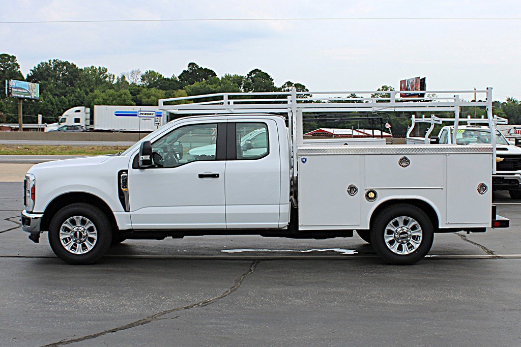 Used 2024 Ford F250 XL w/ XL Chrome Package RWD image 6