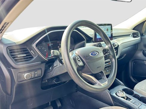 Used 2021 Ford Escape SE FWD image 9
