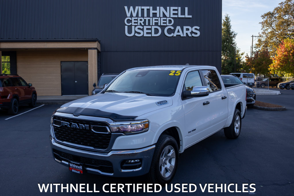 Used 2025 RAM 1500 Big Horn AWD/4WD image 1