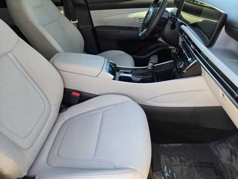 Certified 2025 Hyundai Tucson SEL image 13