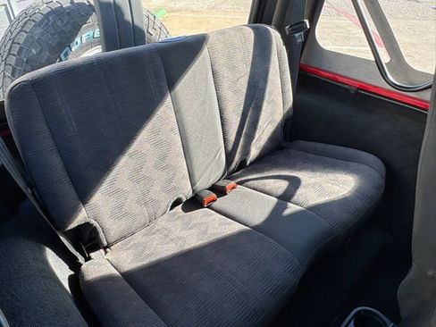 Used 2004 Jeep Wrangler X w/ Convenience Group image 21