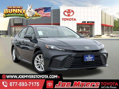 Used 2026 Toyota Camry LE FWD image 1