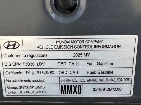 Used 2025 Hyundai Santa Fe Calligraphy AWD/4WD image 19
