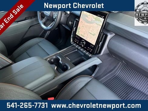 New 2026 GMC Acadia AT4 w/ LPO, Floor Liner Package image 15