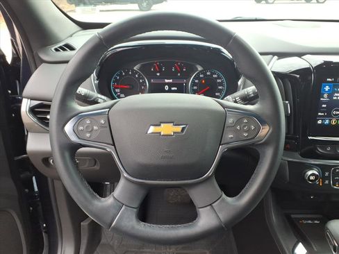 Used 2023 Chevrolet Traverse LT image 20