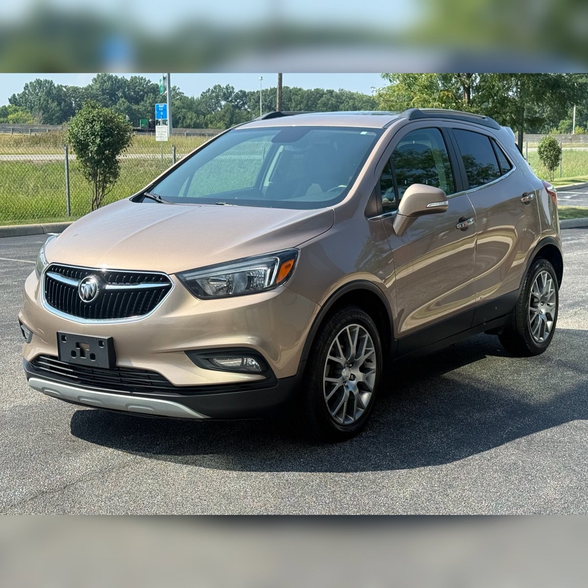 Used 2018 Buick Encore Sport Touring w/ Safety Package FWD image 4