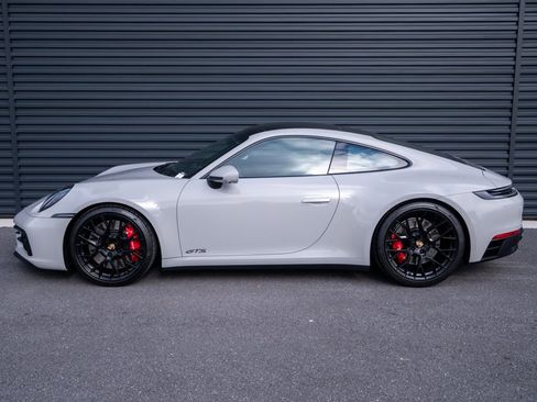 Certified 2024 Porsche 911 Carrera GTS image 2