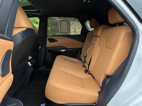 Certified 2024 Lexus RX 350 Premium w/ Convenience Package FWD image 19