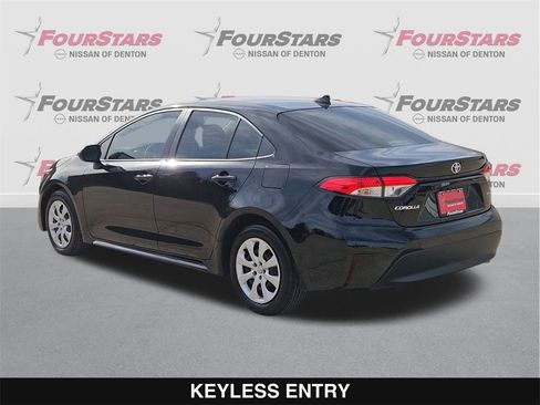 Used 2023 Toyota Corolla LE image 7