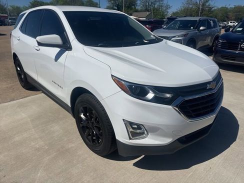 Used 2018 Chevrolet Equinox LT image 1