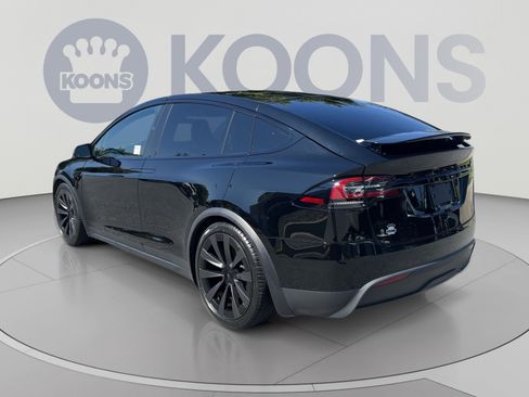 Used 2025 Tesla Model X AWD/4WD image 4