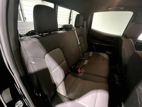 Used 2023 Chevrolet Colorado Trail Boss w/ Technology Package image 27