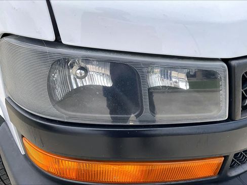 Used 2021 Chevrolet Express 2500 w/ Driver Convenience Package RWD image 22