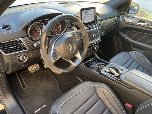 Used 2019 Mercedes-Benz GLE 63 AMG 4MATIC image 19