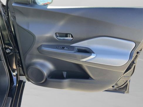 Used 2021 Nissan Kicks SR w/ SR Premium Package image 20