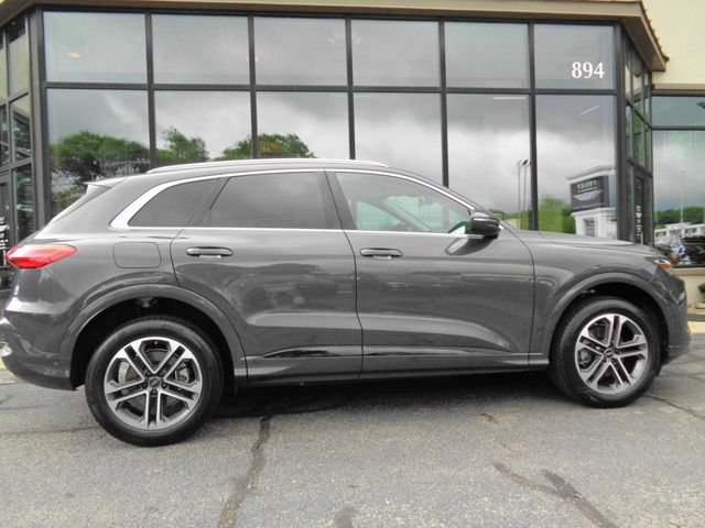 Used 2025 Audi Q5 Premium w/ Convenience Package AWD/4WD image 4