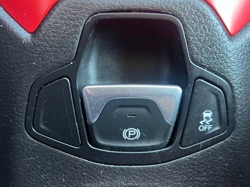 Used 2015 Jeep Renegade Trailhawk w/ Cold Weather Group image 21