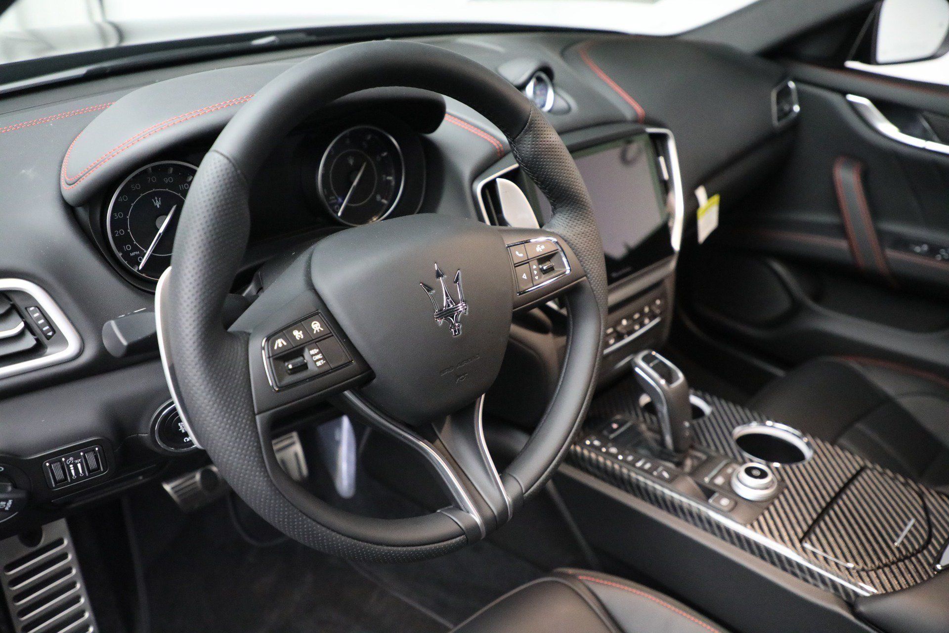 Certified 2024 Maserati Ghibli Modena Q4 AWD/4WD image 24