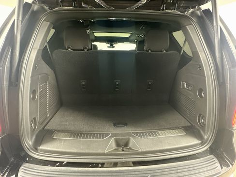 Used 2021 Chevrolet Tahoe Premier w/ Premium Package AWD/4WD image 31