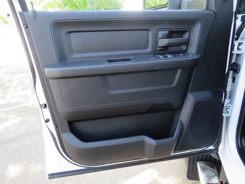 New 2023 RAM 5500 Tradesman w/ Chrome Appearance Group image 39