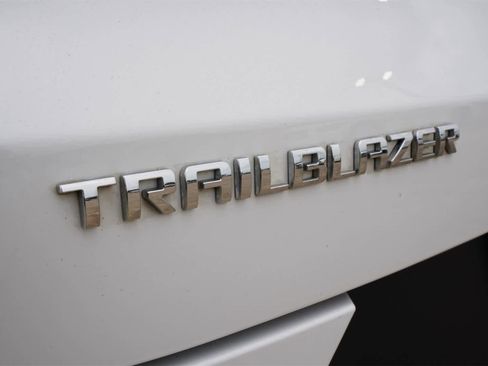 Used 2022 Chevrolet TrailBlazer LS image 17