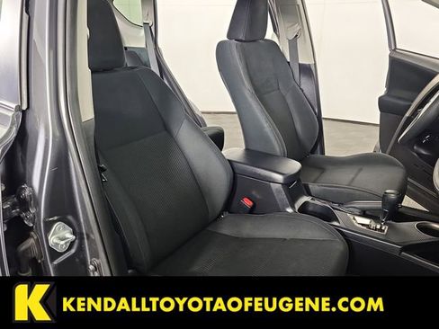 Used 2015 Toyota RAV4 XLE image 18
