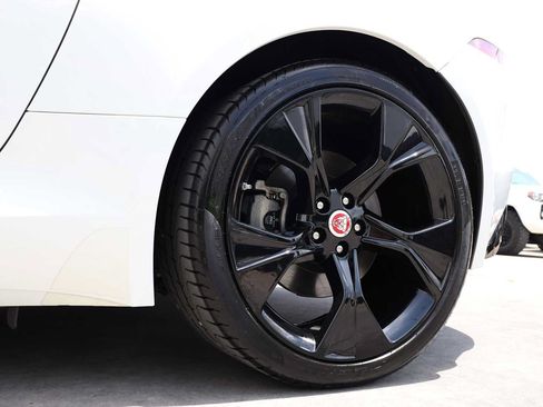 Used 2021 Jaguar F-TYPE Convertible RWD image 52