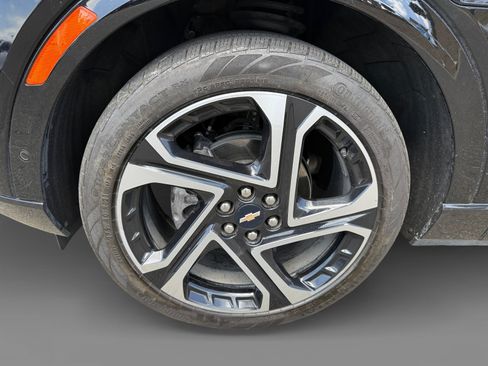 Used 2024 Chevrolet Equinox EV LT w/ Active Safety Package 3 FWD image 9