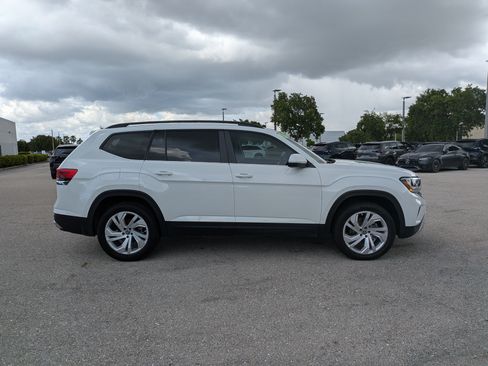 Used 2023 Volkswagen Atlas SE FWD image 3
