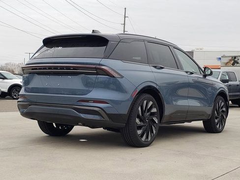 New 2026 Lincoln Nautilus Reserve w/ Jet Appearance Package image 9