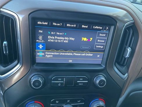 Used 2022 Chevrolet Silverado 1500 High Country w/ Technology Package image 10