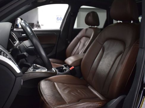 Used 2016 Audi Q5 2.0T Premium Plus w/ Technology Package image 10