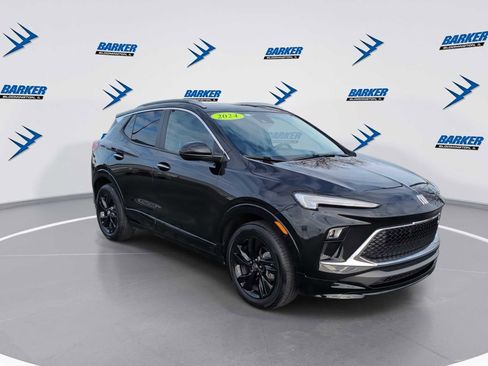 Used 2024 Buick Encore GX Sport Touring w/ Comfort Package image 2