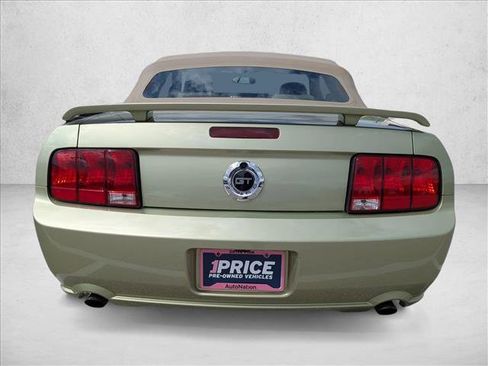 Used 2006 Ford Mustang GT RWD image 6
