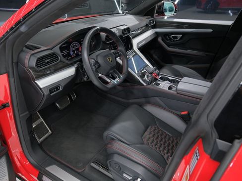 Used 2021 Lamborghini Urus image 40
