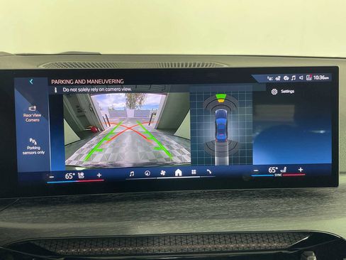 New 2026 BMW 330i Sedan w/ M Sport Package image 24