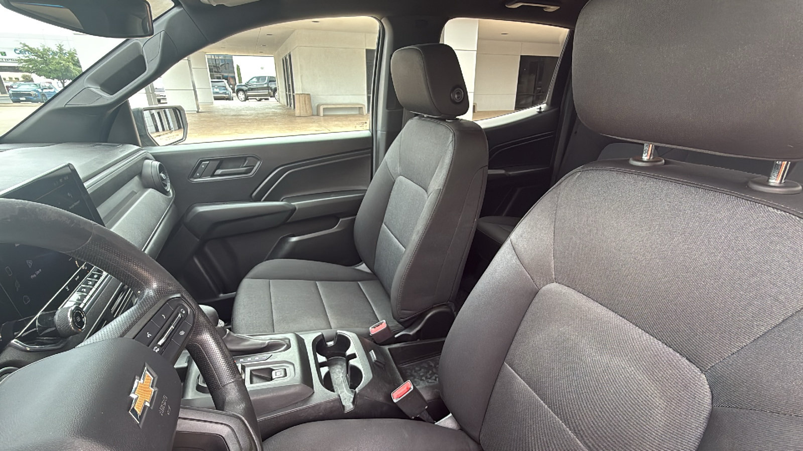 Used 2023 Chevrolet Colorado W/T RWD image 13