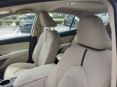 Used 2023 Toyota Camry LE FWD image 17