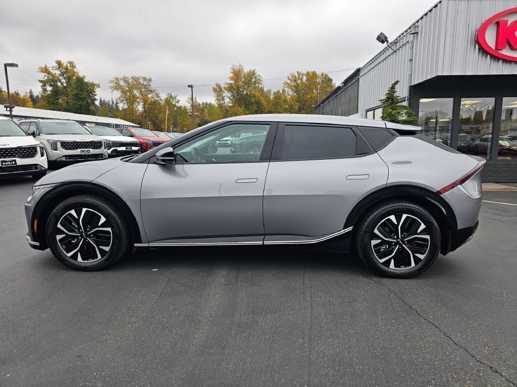Used 2024 Kia EV6 Wind AWD/4WD image 2