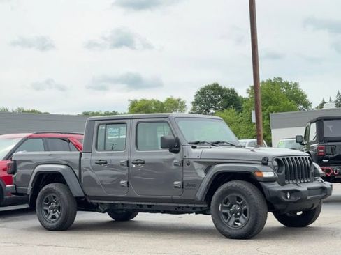Used 2022 Jeep Gladiator Sport AWD/4WD image 32