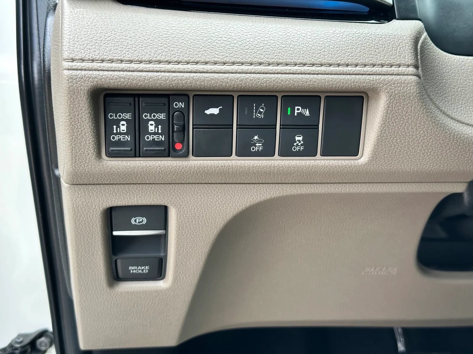 Used 2019 Honda Odyssey Elite image 11